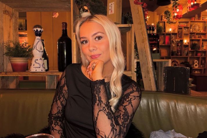 Sóldís Embla Ingibjargardóttir keppir í Ungfrú Ísland í ár en hún vinnur á hjúkrunarheimili og þjálfar yngri flokka Keflavíkur í körfubolta.