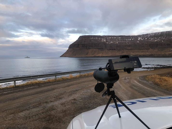 Mynd er frá því í dag þegar að varðskipið Týr var við vinnu á vettvangi.