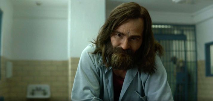 Charles Manson, leikinn af Damon Herriman, í nýrri þáttaröð Mindhunter.