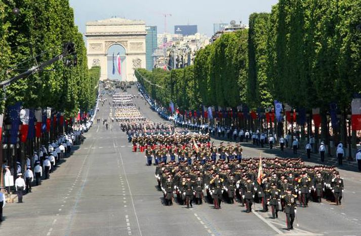 Hergangan á Champs Elysee í dag.