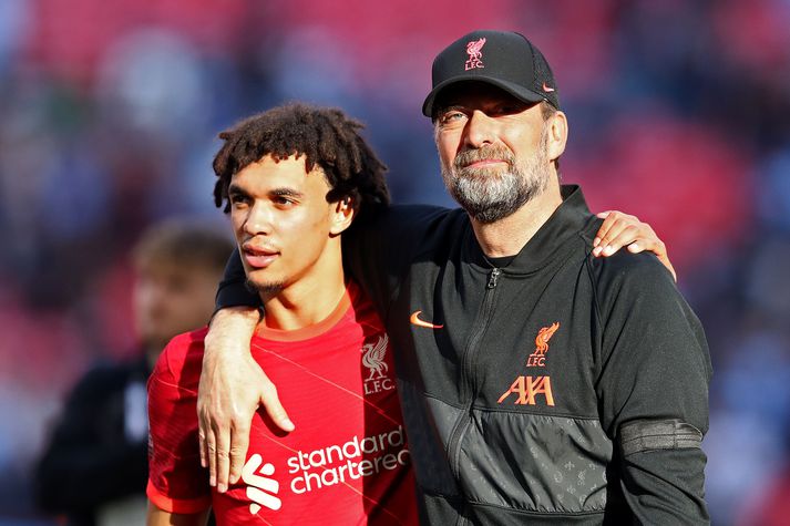 Jürgen Klopp skilur ekki af hverju fólki finnst Trent Alexander-Arnold lélegur varnarmaður.