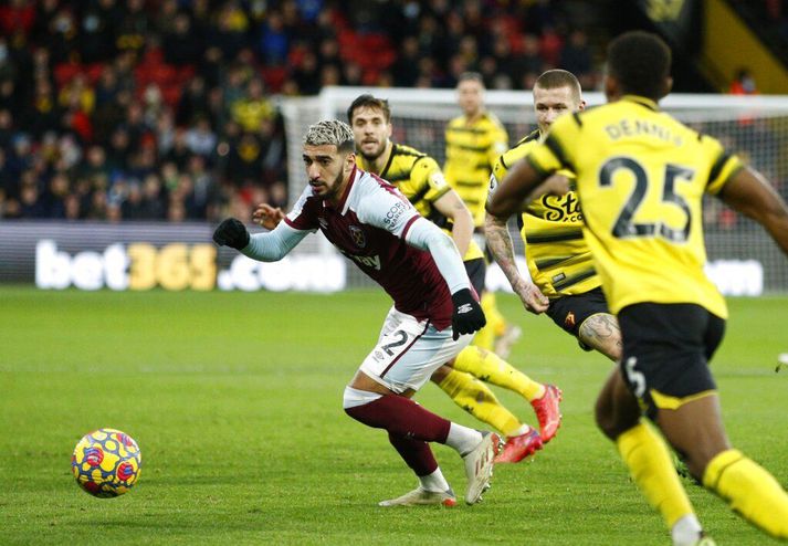 Said Benrahma kom West Ham í 2-1 um miðjan fyrri hálfleik.