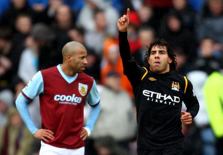 Tevez fagnar marki sínu í dag.