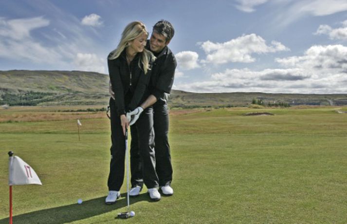 Svava og Björn spila reglulega golf en það er hætt við því að minni tími gefist til golfiðkunar þegar framkvæmdirnar í Kvistalandinu hefjast.