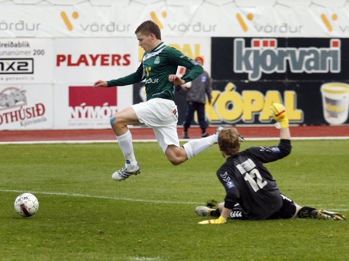 Alfreð Finnbogason skorar hér fjórtánda markið sitt.