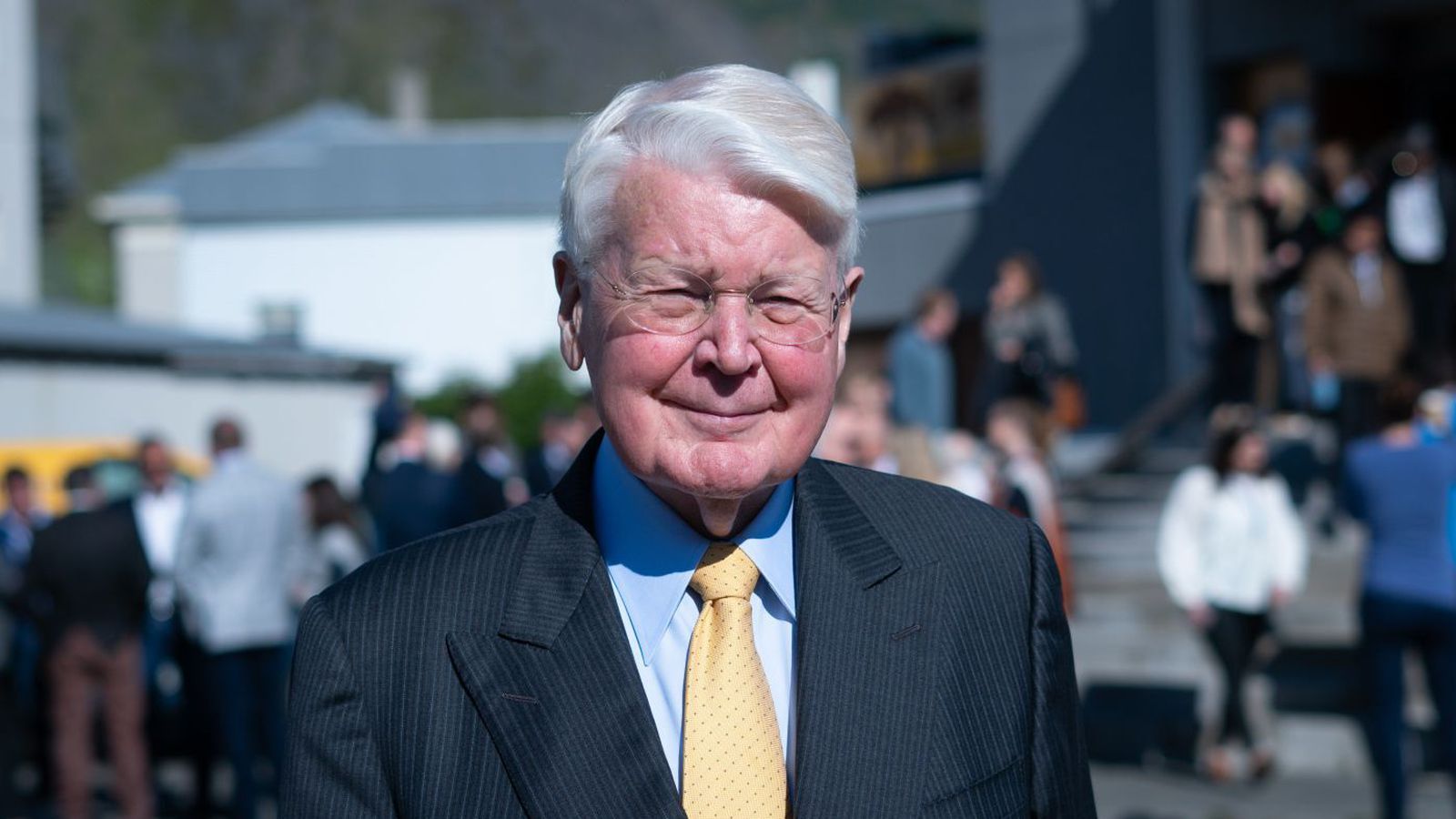 Ólafur Ragnar segir nýja stjórnar­skrá ó­nýtt plagg - Vísir