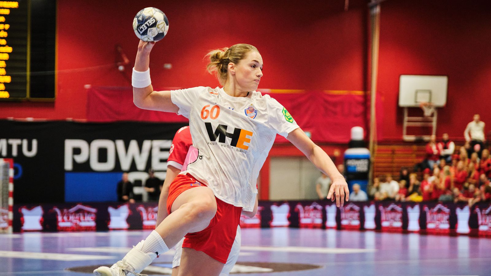 Haukar á­fram í undan­úr­slit en Akur­eyringar í sumar­frí