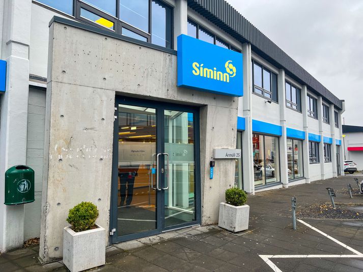 Sé fólk enn að nota tæki sem nota 2G eða 3G geta þau fengið þjónustu hjá Símanum þar til um mitt næsta ár. 