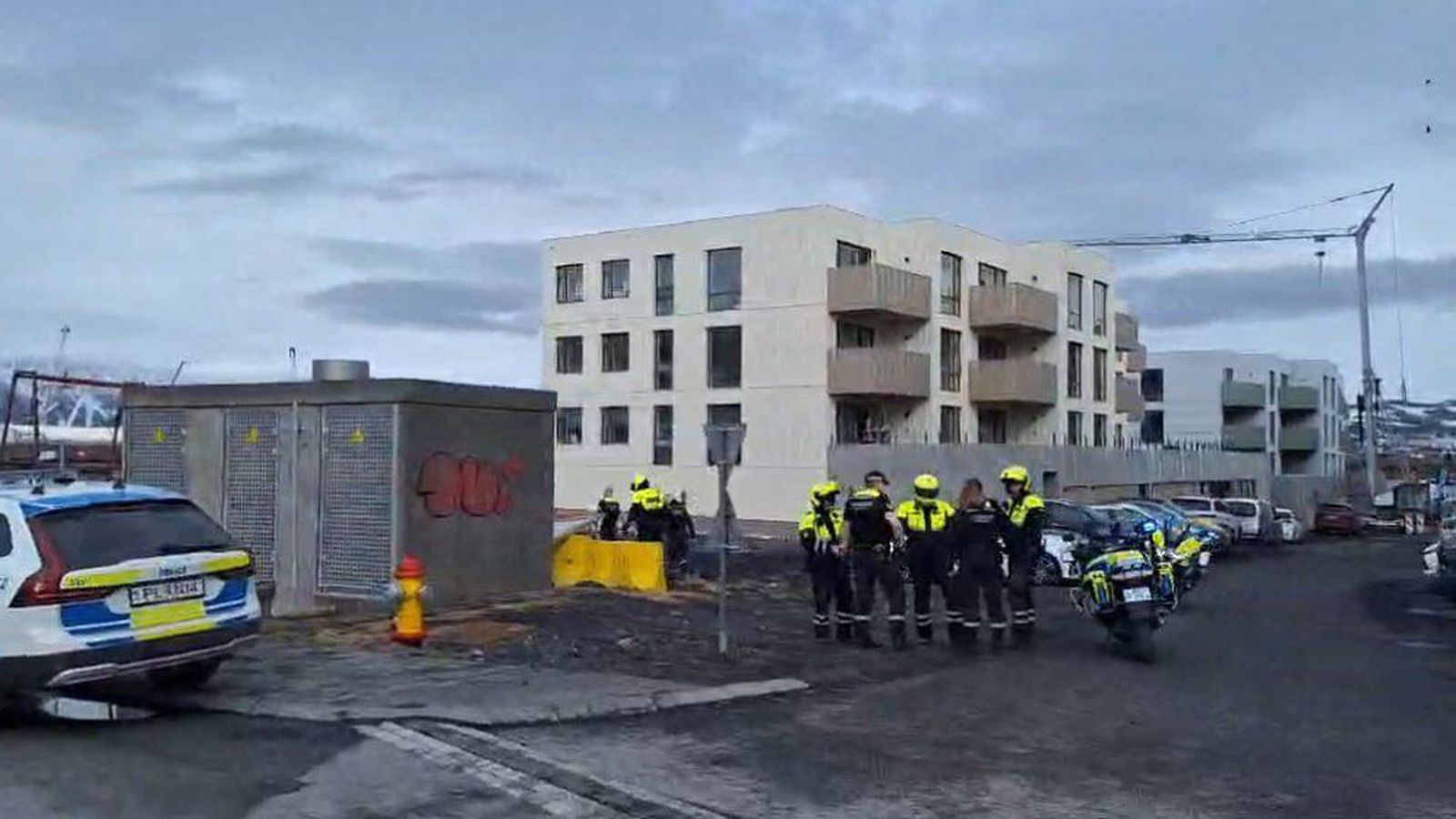 Ók á móti um­ferð í Hval­fjarðar­göng með lög­regluna á hælunum