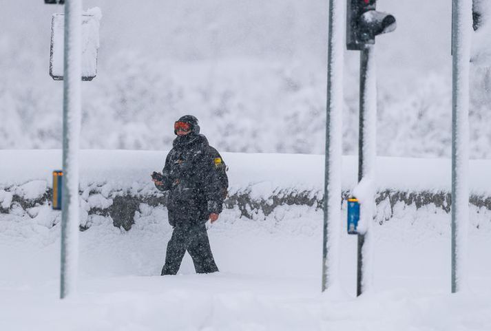 Snjó hefur kyngt niður á höfuðborgarsvæðin síðustu klukkutímana. 