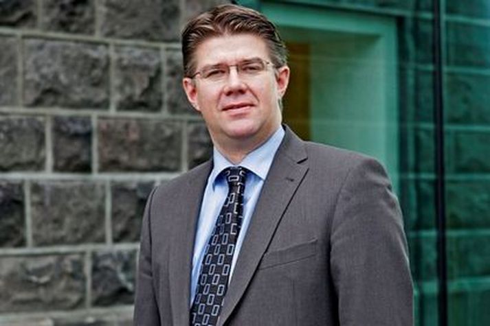 Gunnar Bragi Sveinsson utanríkisráðherra stendur í stórræðum úti í Evrópu.