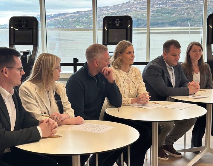 Frá kynningu meirihlutans fyrr í dag. Berglind Ósk Guðmundsdóttir verðandi bæjarstjóri á Akureyri og Óðinn Svan Óðinsson verðandi formaður bæjarráðs. 