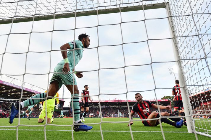 Pierre-Emerick Aubameyang fagnar sigurmarki sínu.