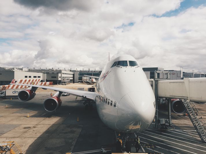 Framtakið vakti ekki mikla lukku hjá forsvarsmönnum flugfélagsins Lucky Air.