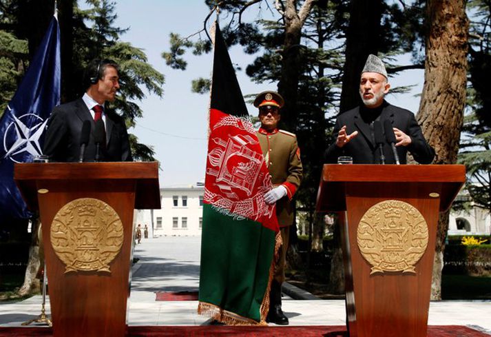 Hamid Karzai ásamt Anders Fogh Rasmussen, framkvæmdastjóra Atlantshafsbandalagsins