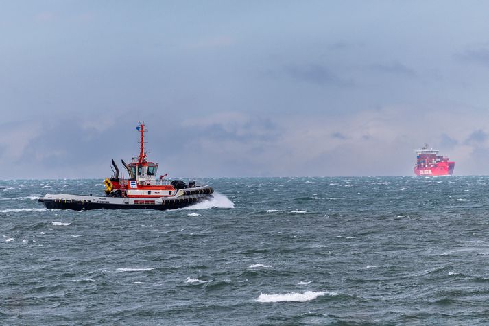 Spáð er hlýnandi veðri þar sem hiti verður á bilinu fimm til þrettán stig. 