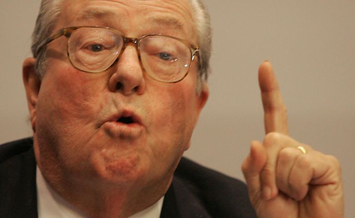 Le Pen hefur stuðning fjórða hvers Frakka í stefnunni gegn innflytjendum.