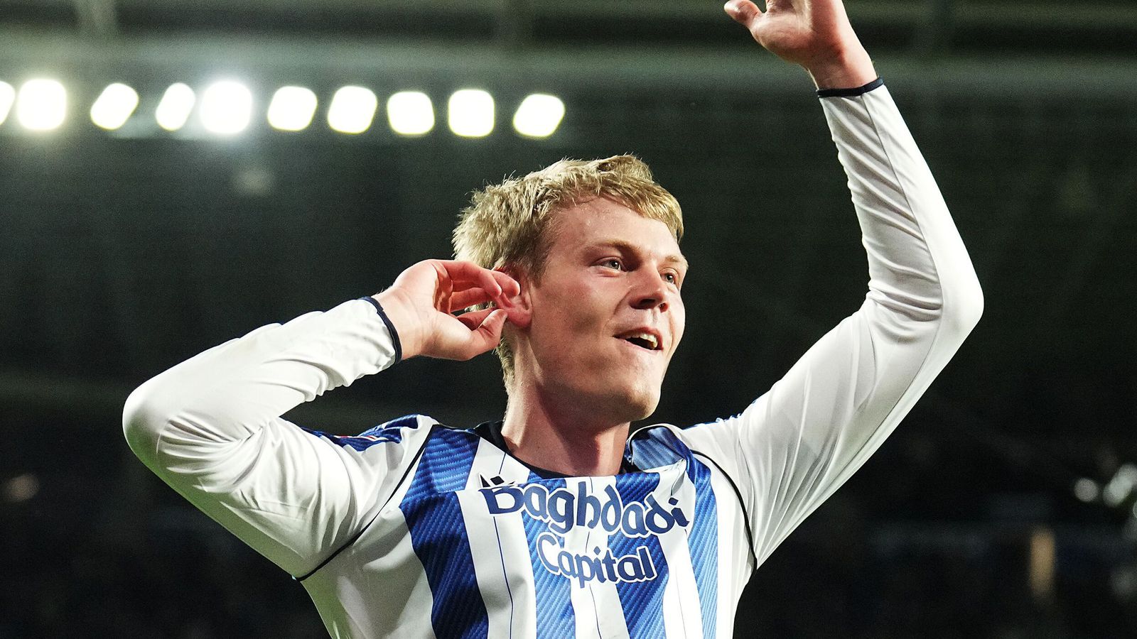 Öll stúkan söng um Orra eftir markið hans