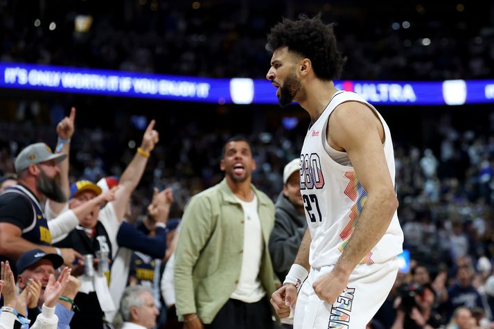 Jamal Murray harkaði af sér veikindi og hjálpaði Denver Nuggets að tryggja oddaleik gegn Oklahoma City Thunder. 