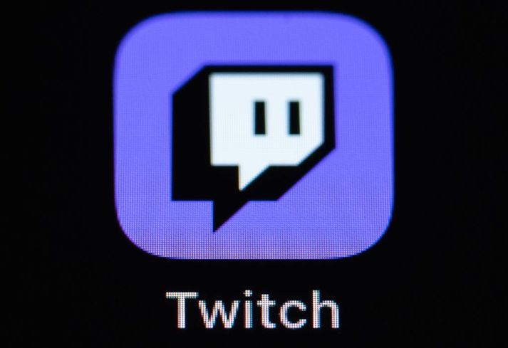 Flestir nota Twitch til að horfa á aðra spila tölvuleiki en nýlega fóru streymi af fólki stunda fjárhættuspil að verða vinsæl.