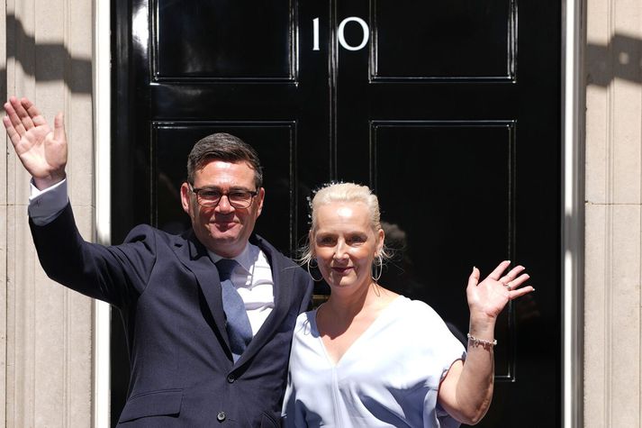 Andy Burnham, nýr forsætisráðherra Bretlands, og eiginkona hans Marie-France van Heel.
