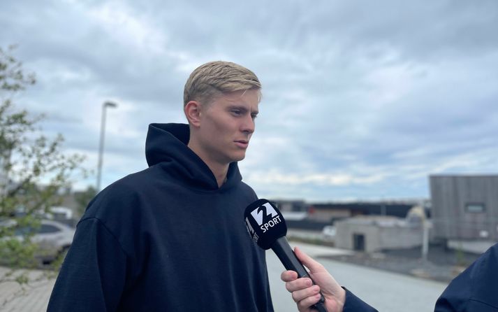 Viktor Gísli stefnir alla leið í handboltanum og ætlar sér að spila til úrslita um Meistaradeildartitilinn, einn daginn.