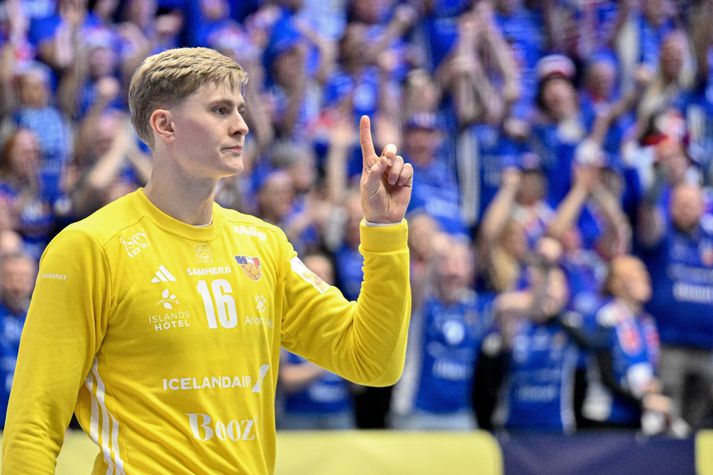 Viktor Gísli Hallgrímsson sýndi magnaða frammistöðu gegn Ungverjalandi í kvöld.