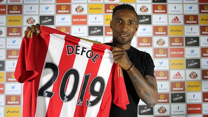 Defoe ánægður með nýja samninginn.