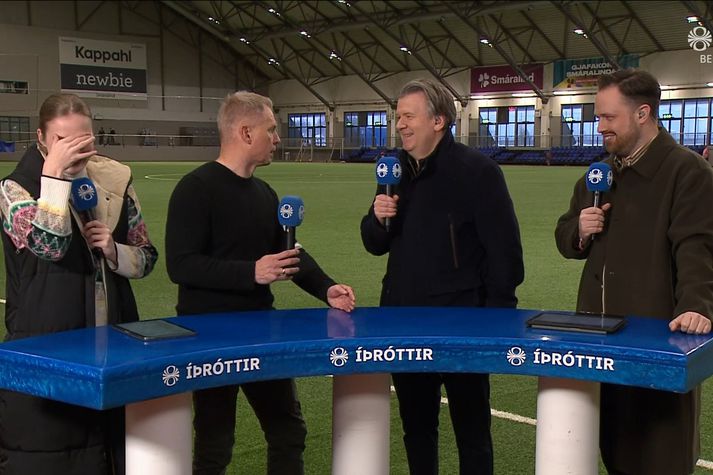 Það skildu allir sáttir eftir góða rimmu Óskars Hrafns og Hödda Magg í Bikarkvöldinu á RÚV 2 og þau Helga Margrét Höskuldsdóttir og Gunnar Birgisson höfðu gaman af.