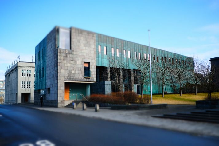 Hæstiréttur telur ekki tilefni til að taka fyrir dóm um kynferðisbrot. 