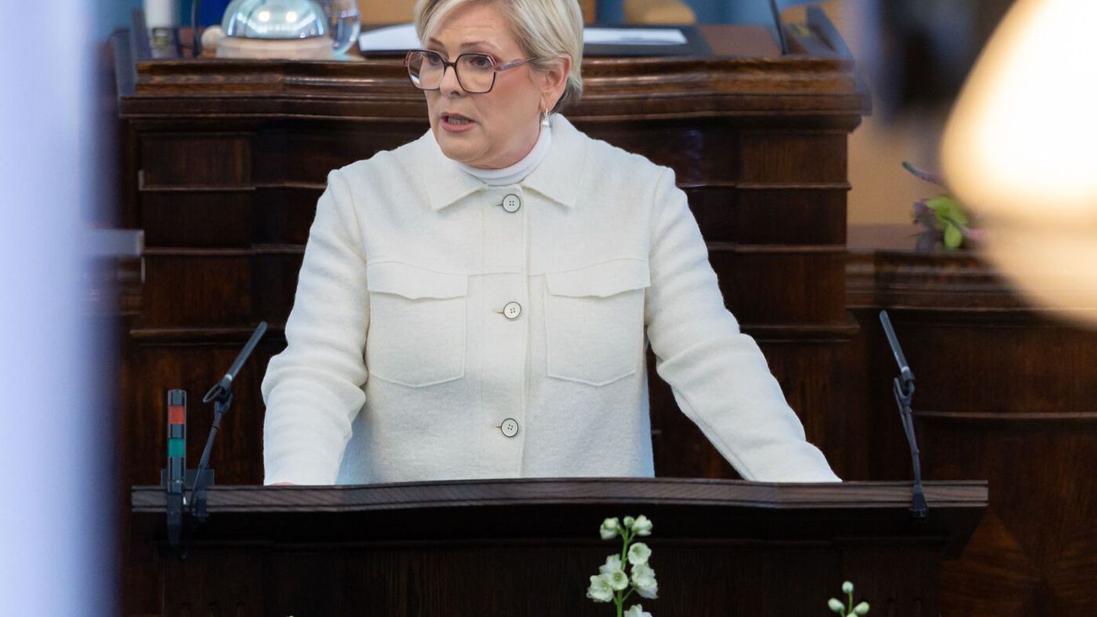 Hvetur til var­úðar með gervi­greind í að­draganda kosninga