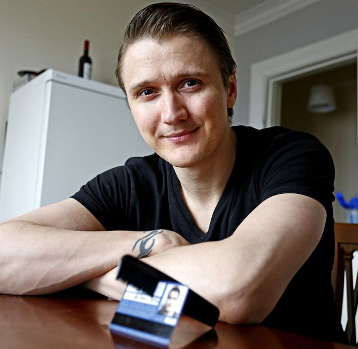Atli Fannar Bjarkason hefur fundið korti sínu framhaldslíf sem greiðustatíf.