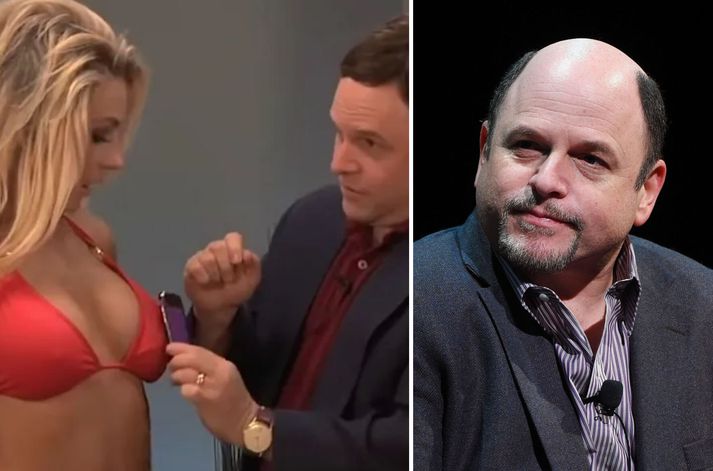 Jason Alexander hefur beðist afsökunar á sketsinum sem hann tók upp með sautján ára gamallri Courtney Stodden.