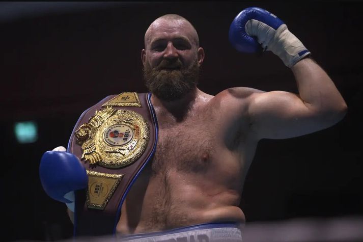 Kolbeinn Kristinsson er ríkjandi Baltic Boxing Union meistari. Hann er á meðal hundrað bestu þungavigtar boxara á heimsvísu og hefur ekki tapað bardaga á sínum atvinnumannaferli