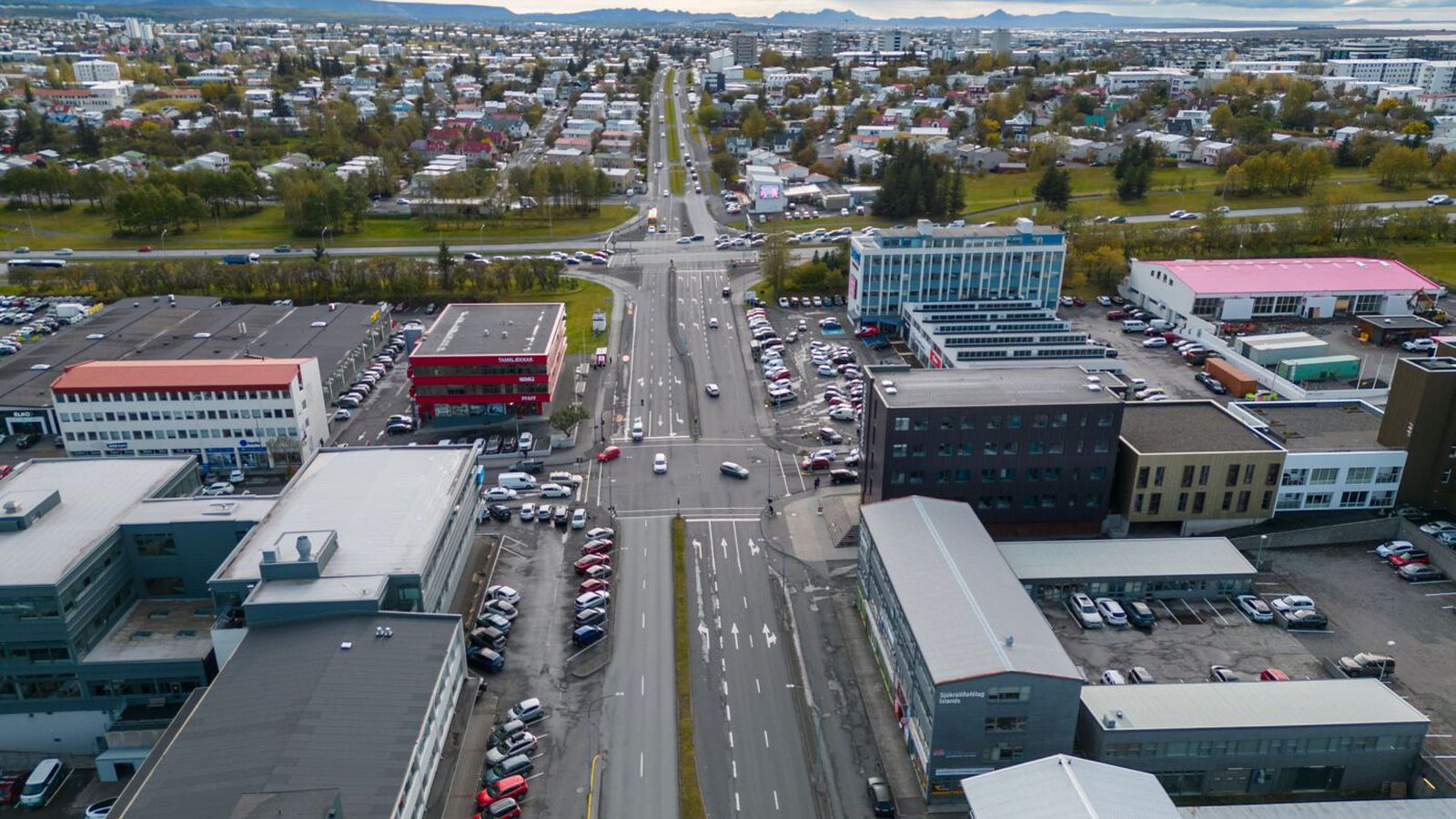 Bæta um­ferðar­öryggi við gatna­mót Miklu­brautar og Grens­ás­vegar