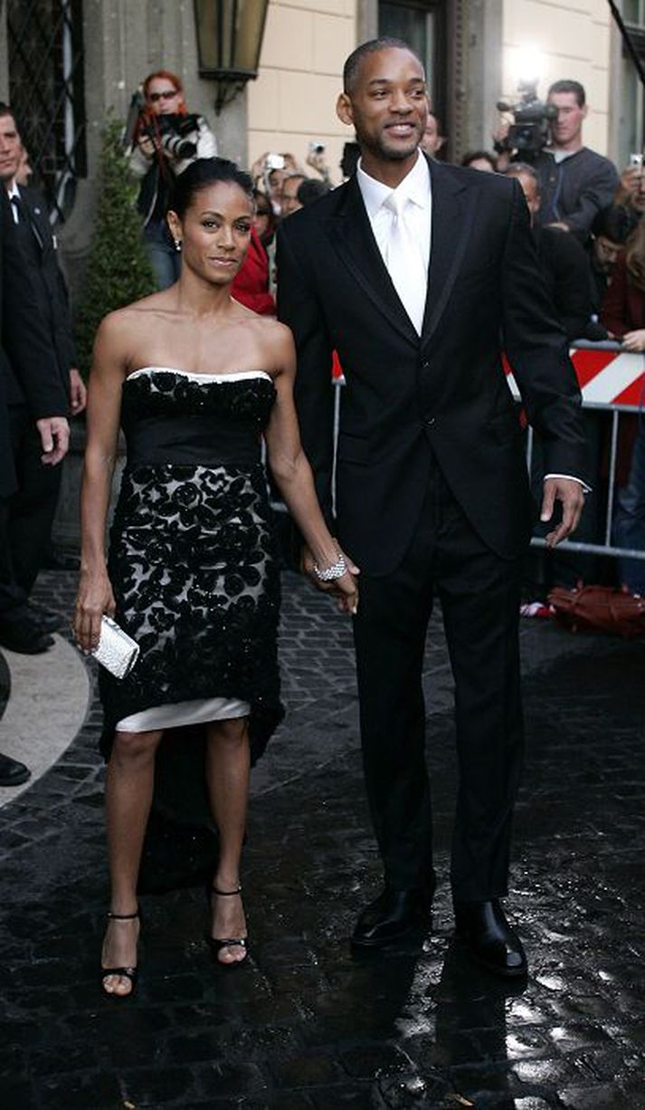 Á barmi skilnaðar Will Smith og Jada Pinkett eru að fara að skilja segir í slúðurblöðunum vestanhafs.