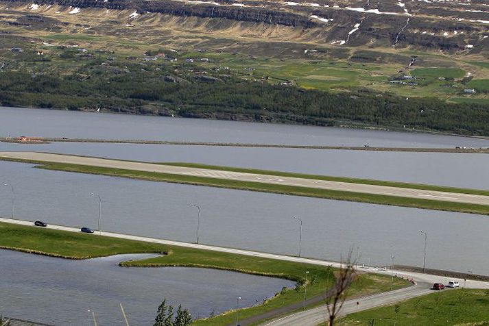 Akureyrarflugvöllur. Stefnt að millilandaflugi allt árið.