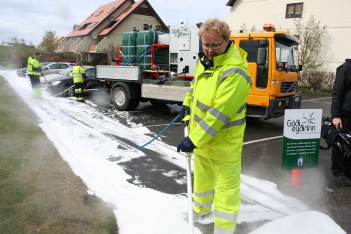 Efni sem notuð eru í froðuna eru úr maís og kókos, eru umhverfisvæn og hafa fengið jákvæða umsögn Umhverfisstofnunar.