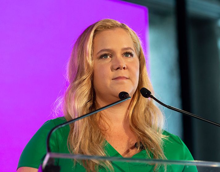 Amy Schumer er óhrædd við að láta í sér heyra og hvetur fólk til þess að sniðganga NFL.