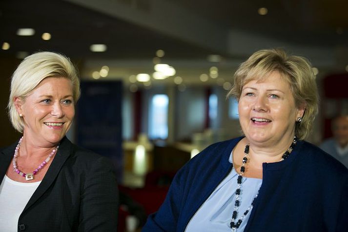 Svo fór sem flestir spáðu að Siv Jensen og Erna Solberg náðu saman um myndun ríkisstjórnar í Noregi.