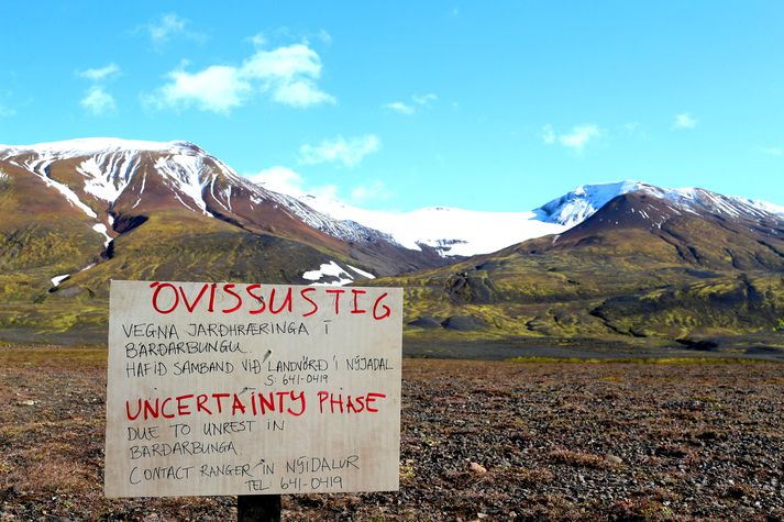 Stórir skjálftar hafa mælst í nótt beint undir Bárðarbungu