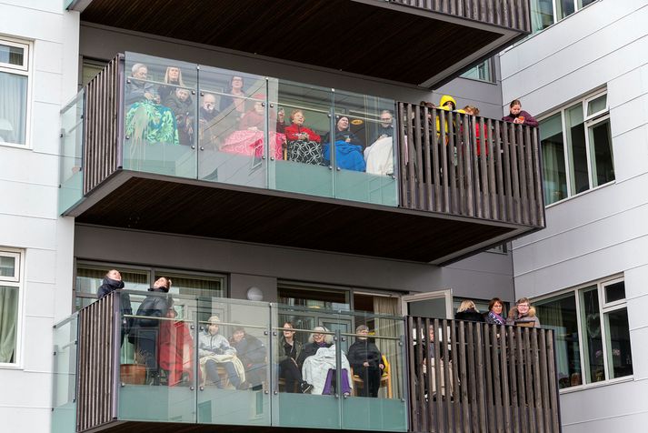 Einstaklingar úr elstu aldurshópum verða bólusettir í þessari viku.