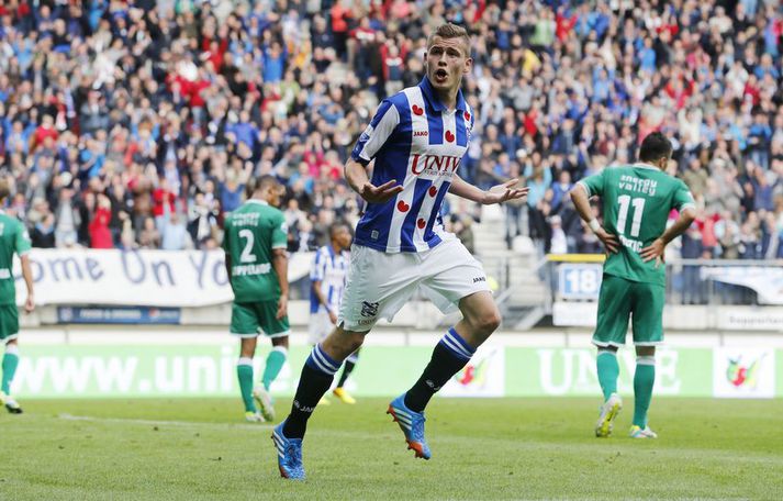Alfreð Finnbogason fagnar einu marka sinna.