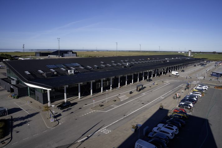 Flugvellinum í Álaborg hefur nú verið lokað tvívegið með skömmu millibili af ótta við dróna. 