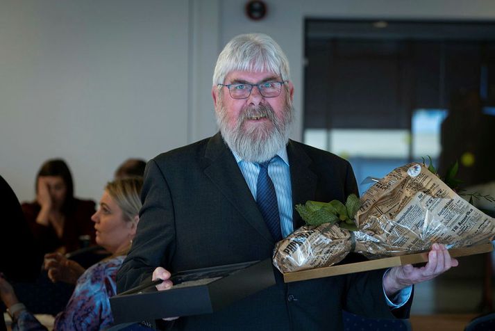 Aðalgeir Jóhannsson eða Alli á Eyri er meðal þeirra átta sem bæjarstjórn Grindavíkur heiðraði á afmælishátíð bæjarins í dag fyrir menningarstörf í bæjarfélaginu. 