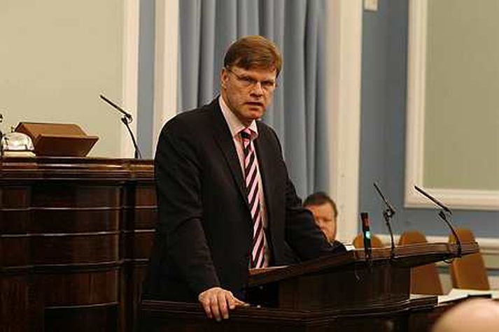 Árni Mathiesen, fjármálaráðherra.