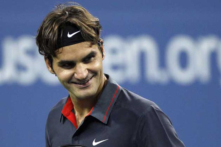 Roger Federer mætir Jo-Wilfried Tsonga í átta manna úrslitum opna bandaríska meistaramótsins.