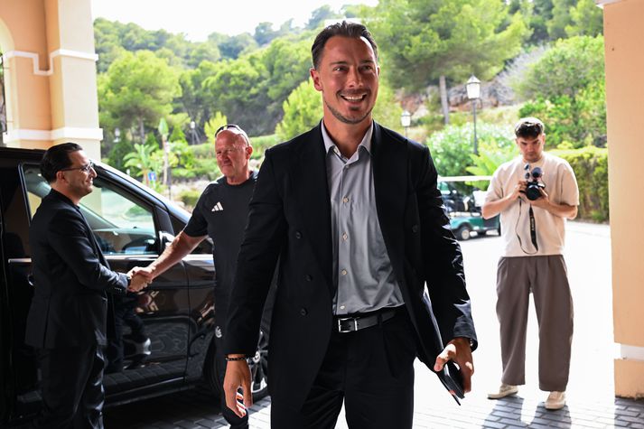 Matthias Jaissle sést hér mæta á fyrsta degi sínum sem aðalþjálfari Newcastle United.