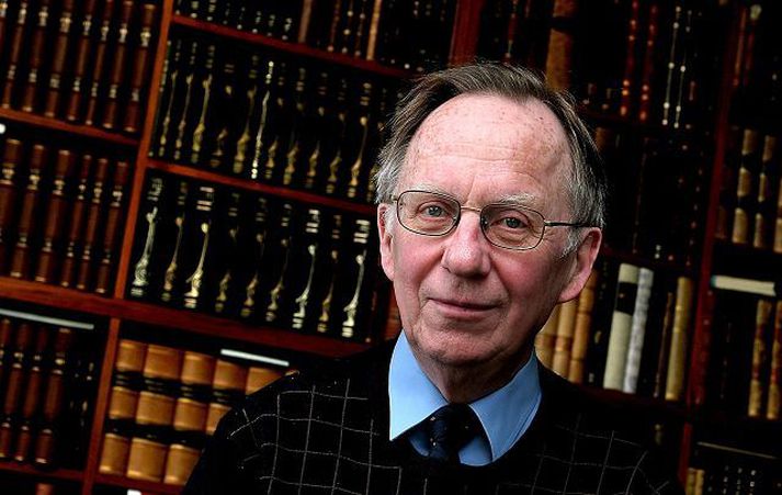 Sigurður Líndal, prófessor emeritus við lagadeild Háskóla Íslands.