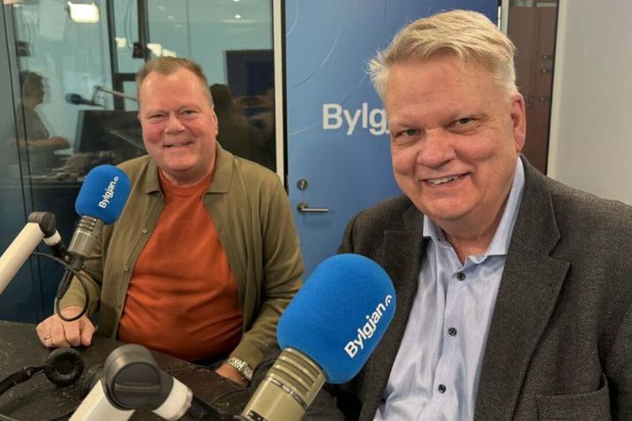 Trúir frekar yfir­lýsingu lög­reglu en frétt Morgun­blaðsins